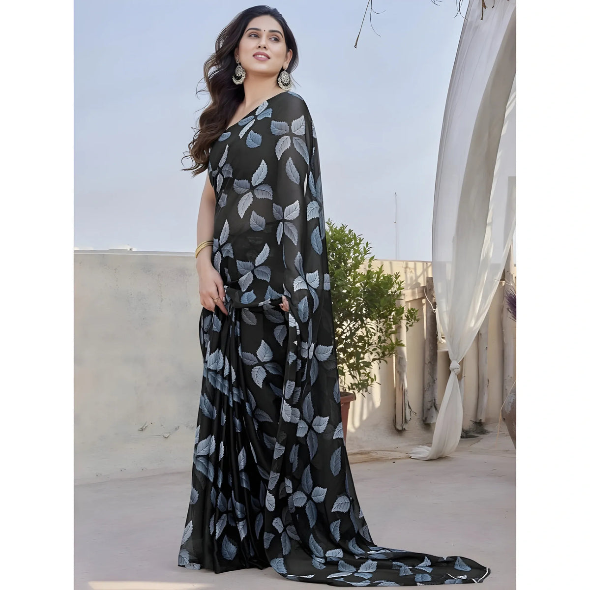 Women's Chiffon Printed Saree With Unstitched Blouse 5.5Mtr (Black)
