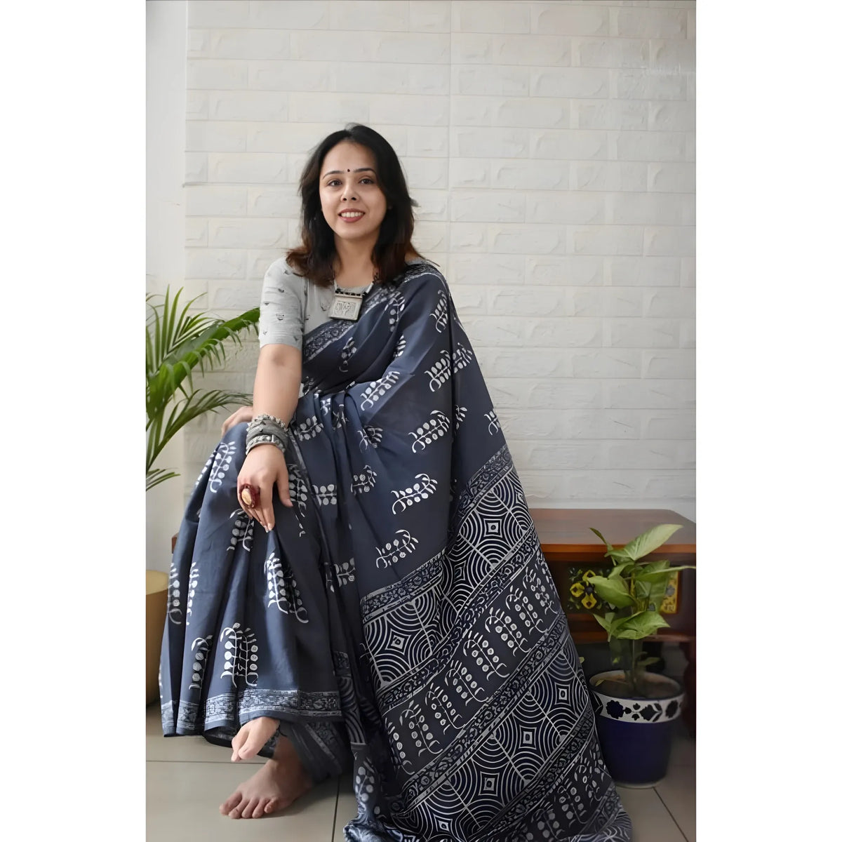 Women's Linen Printed Saree With Unstitched Blouse 5.5Mtr (Grey)