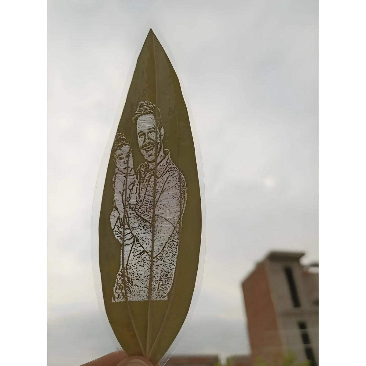 Custom Father & Child Portrait Engraved on Natural Leaf – Personalized Botanical Art Gift