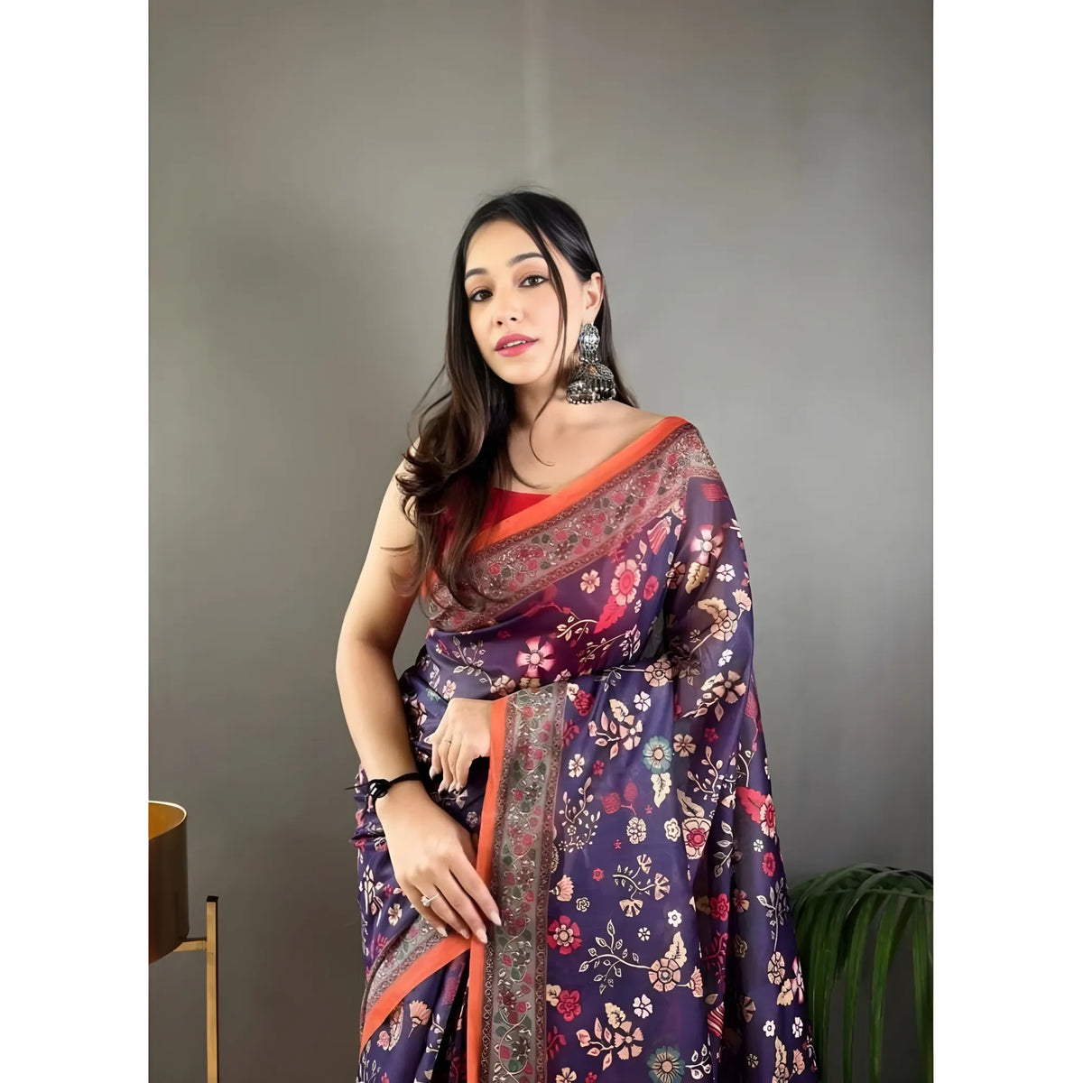 Virelle Linen Printed Saree With Unstitched Blouse