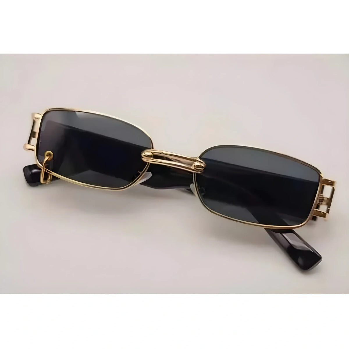 Classic Unisex UV400 Protection Sunglasses (MultiColor)