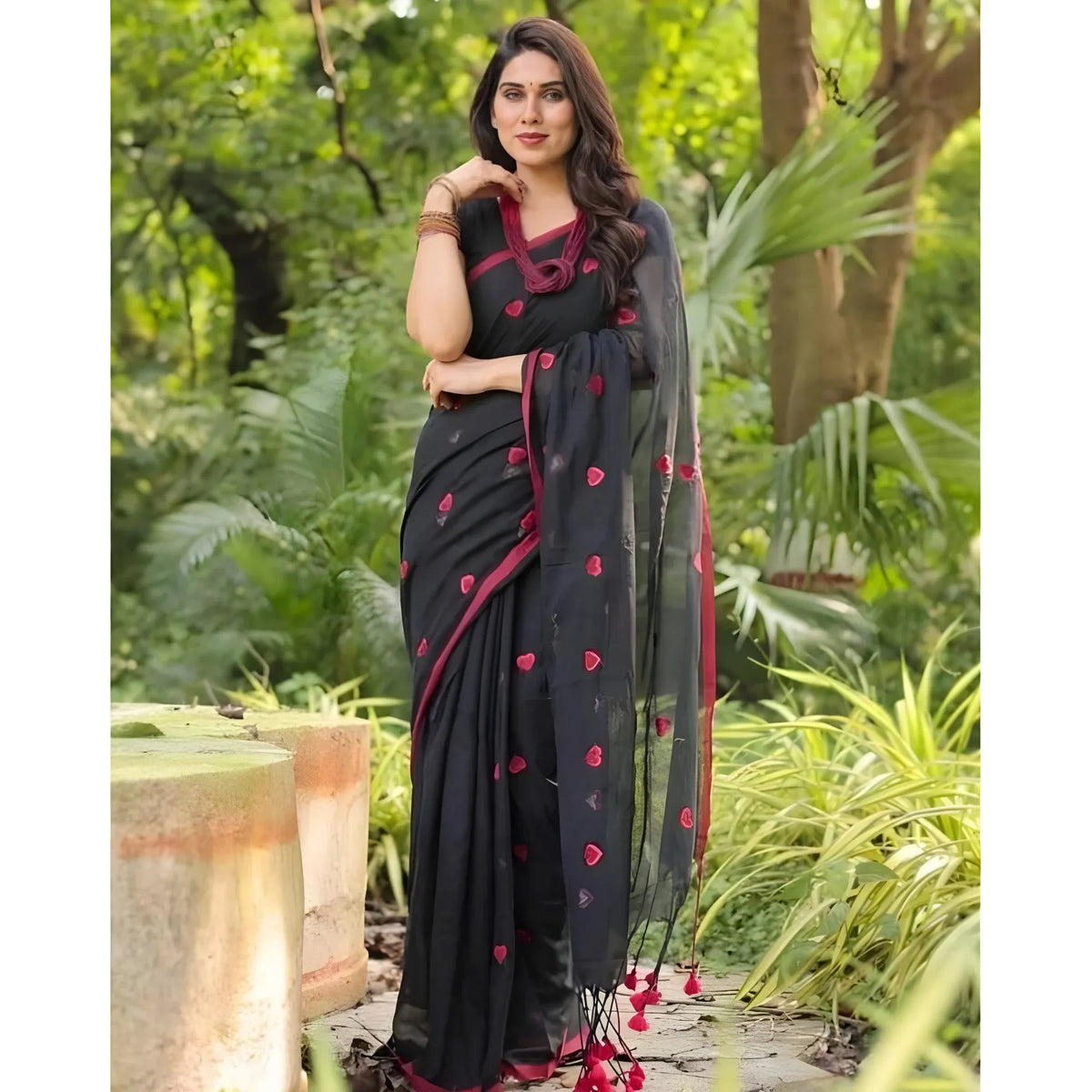 Navira Linen Printed Saree With Unstitched Blouse
