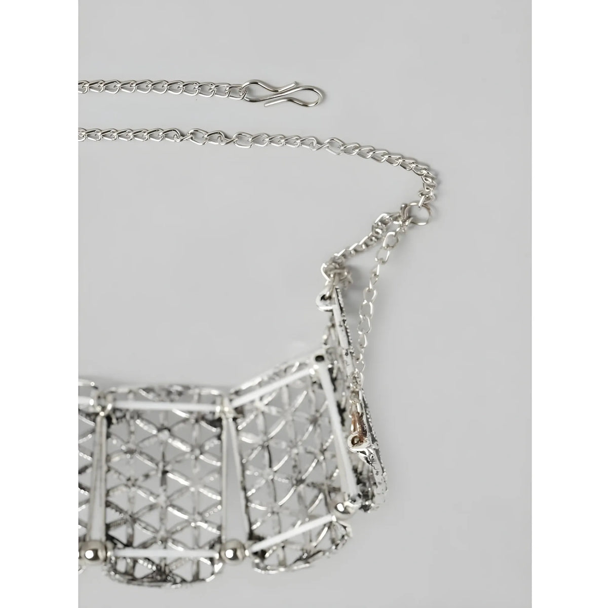 Women's Rose Gold Plated Alloy Choker (Silver)