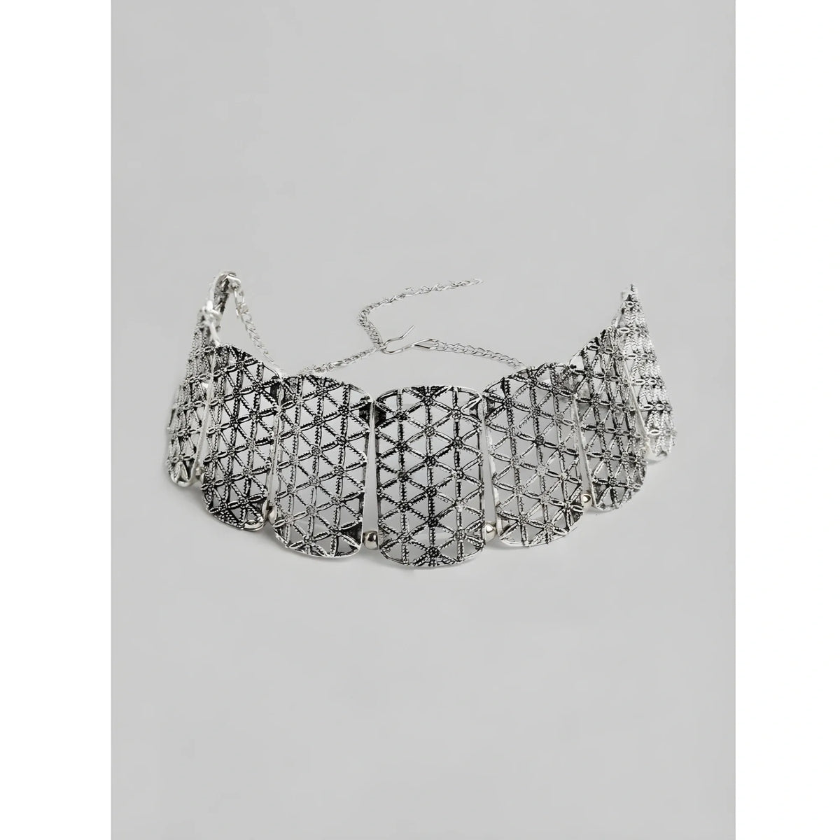Women's Rose Gold Plated Alloy Choker (Silver)