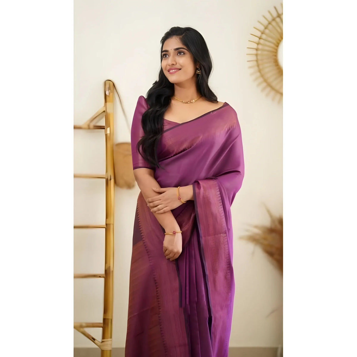 Women's Litchi silk Printed Saree With Unstitched Blouse (Purple)
